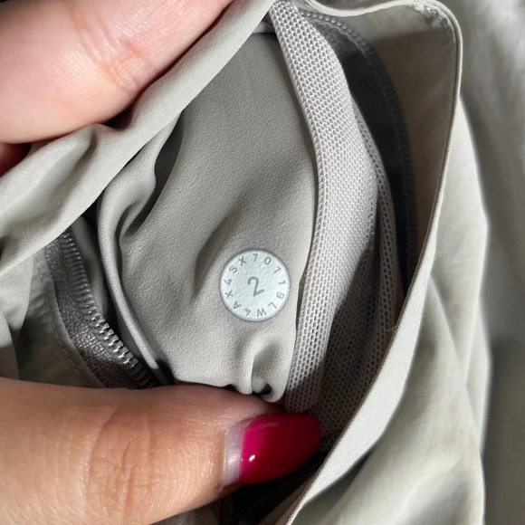Lululemon Move with the Pack Jacket French Clay Size 2 - Picture 6 of 6